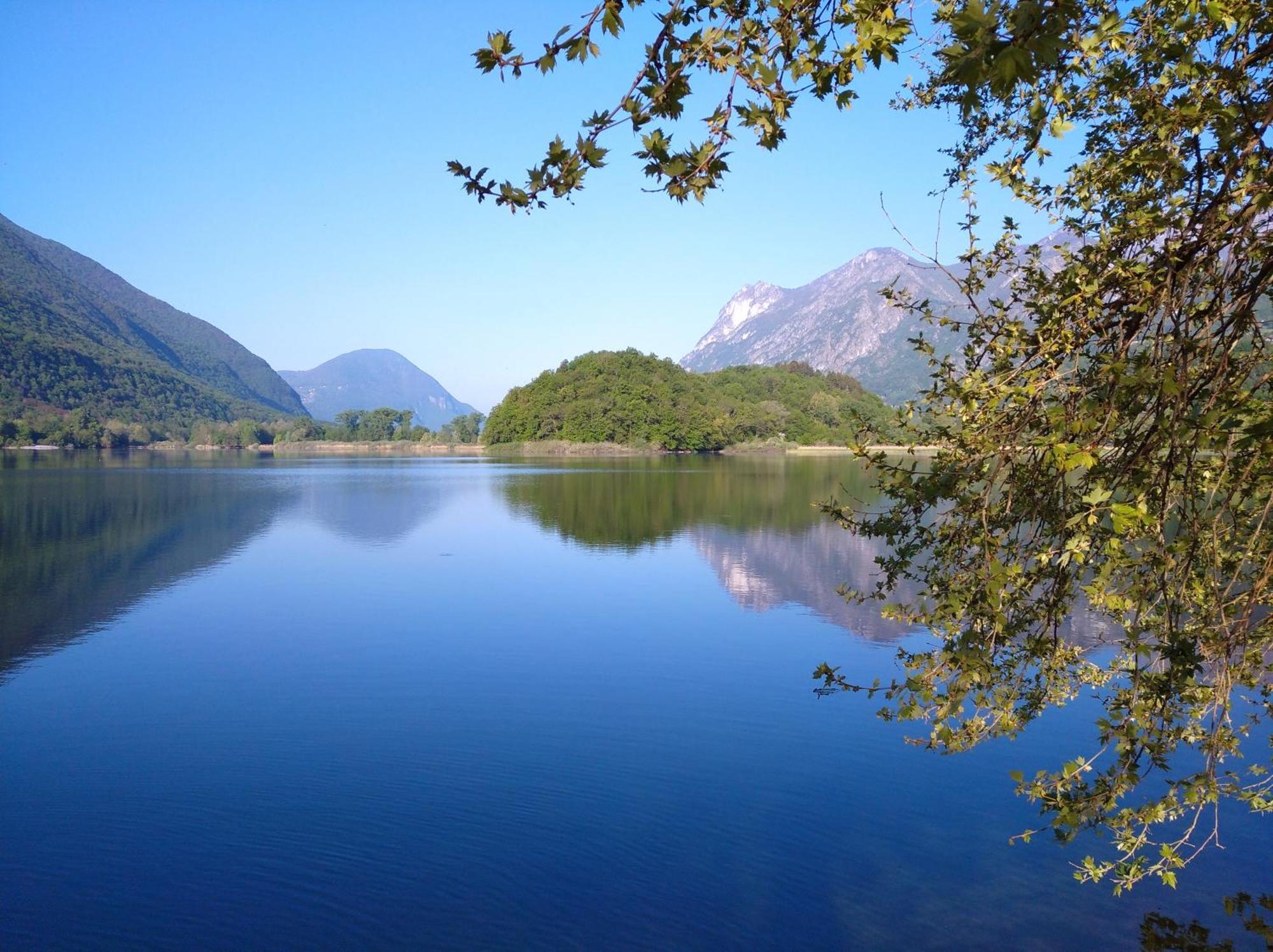 Villaggio Turistico Il Lago Dorato Carlazzo Kültér fotó