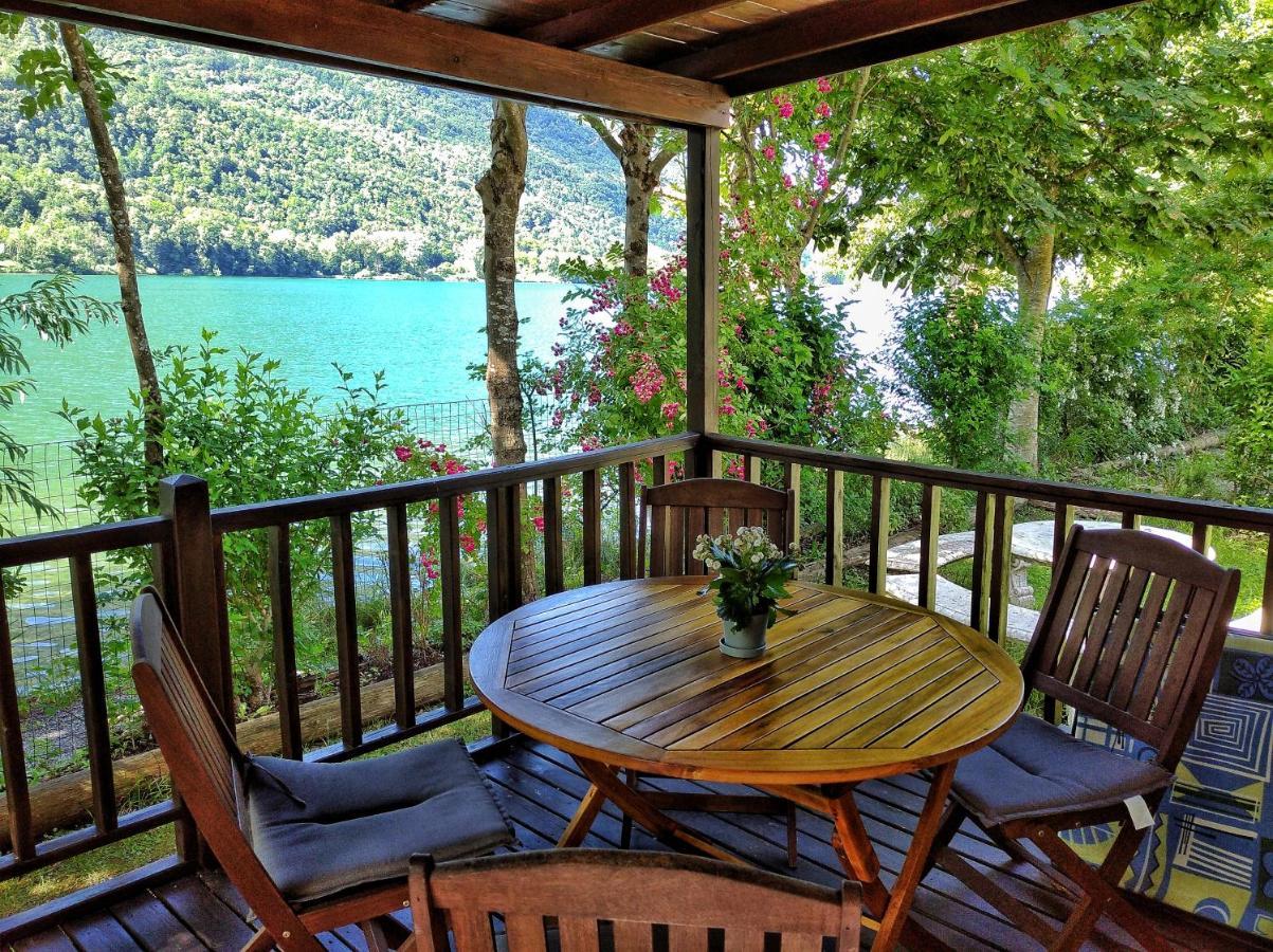 Villaggio Turistico Il Lago Dorato Carlazzo Kültér fotó