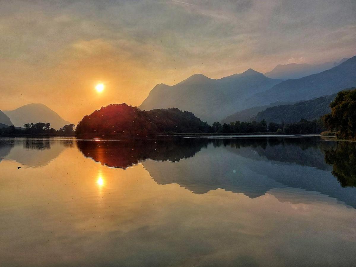 Villaggio Turistico Il Lago Dorato Carlazzo Kültér fotó